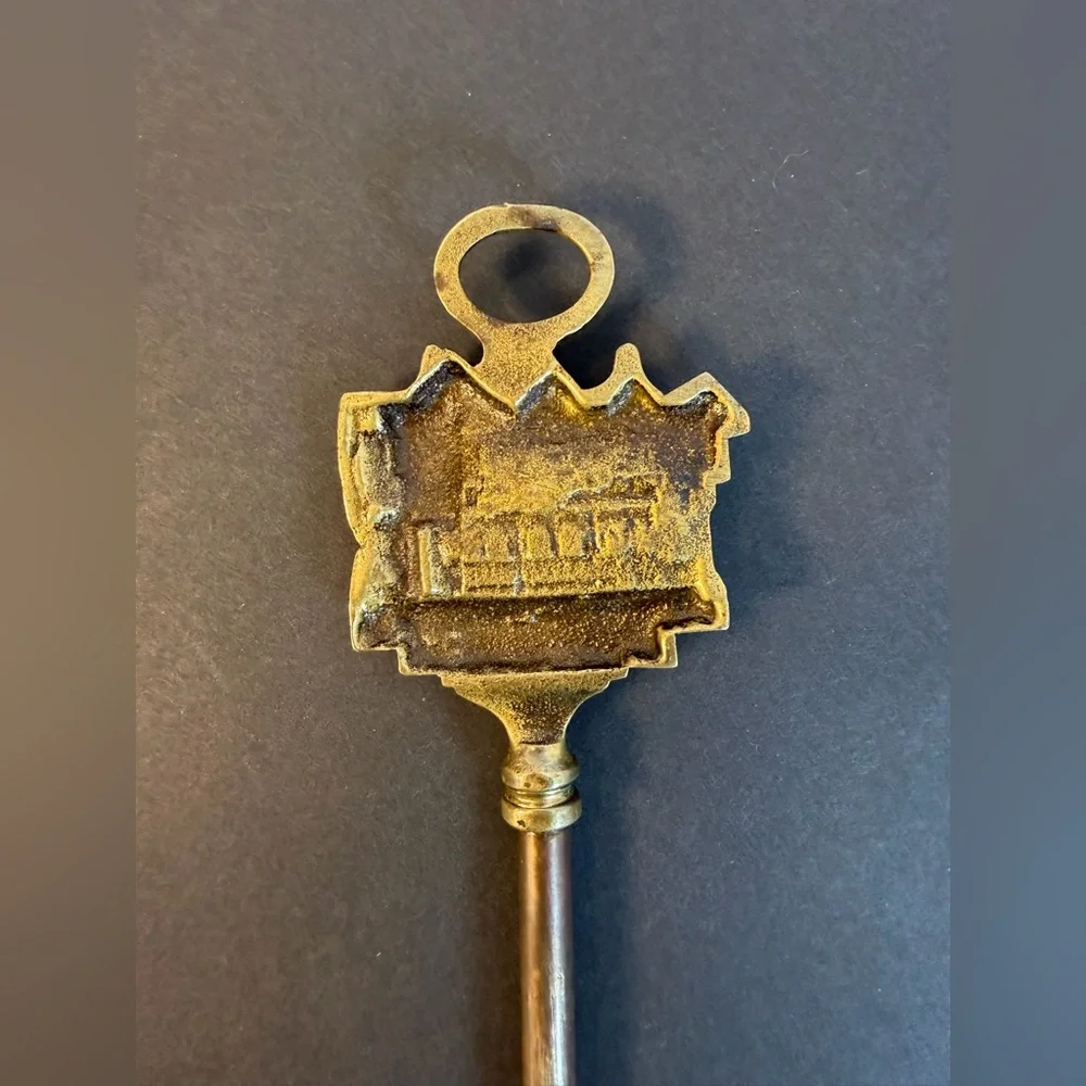 ANTIQ English Brass Long Handled Toasting Fork 17” “The Tudor House” S. Hampton
